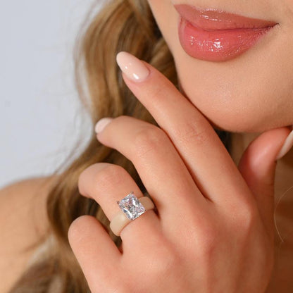 💎Silicone Ring – Emerald Cut CZ
